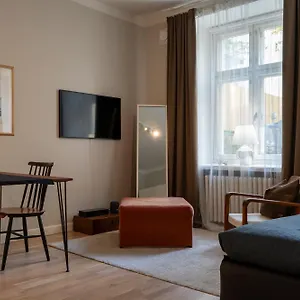 Freda - Relaxing Downtown Apartment